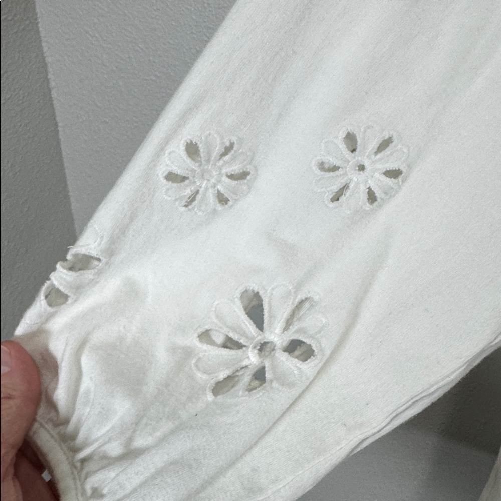 Laurie Felt Ivory Long Sleeve Top with Floral Cutout Sleeves - Picture 5 of 8
